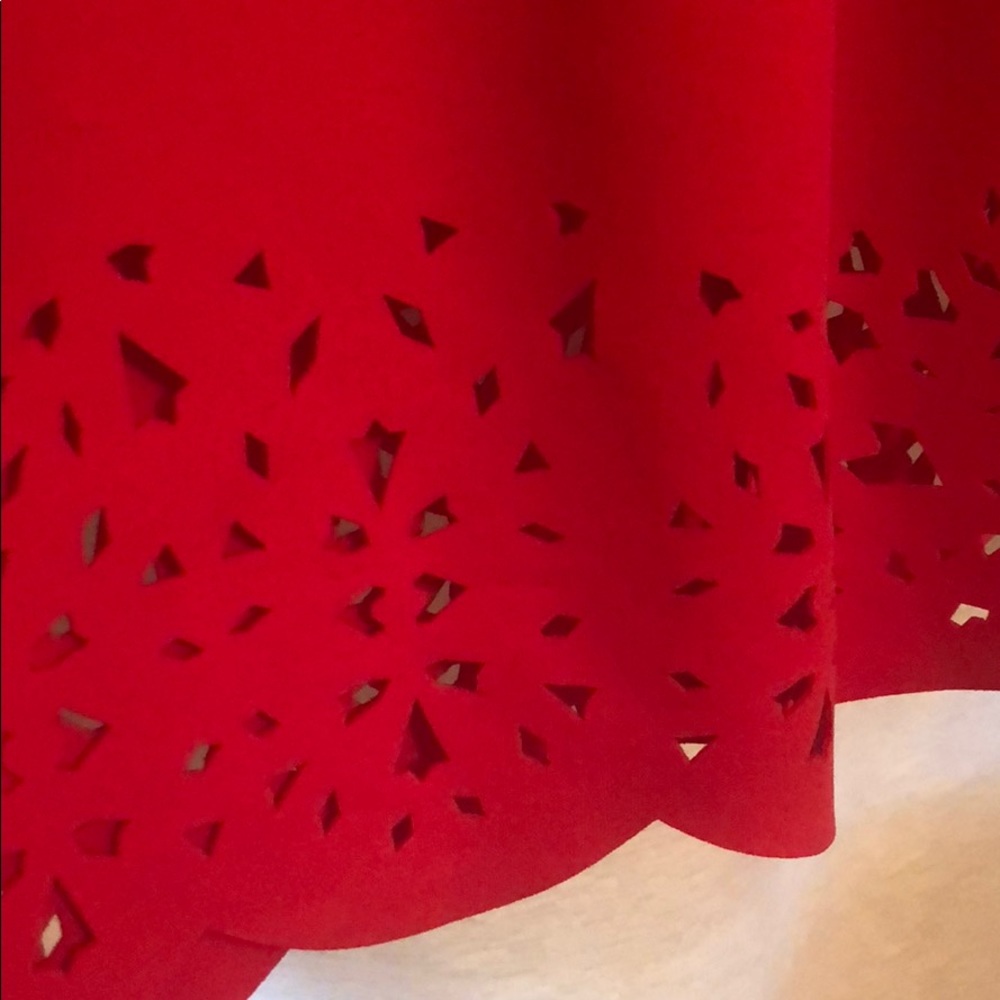 Spring dress - Picture 2 of 3